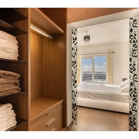 Apartament 3 Mil Penthouse Malta View - Jacuzzi With Gym & Pool By 360 Estates *