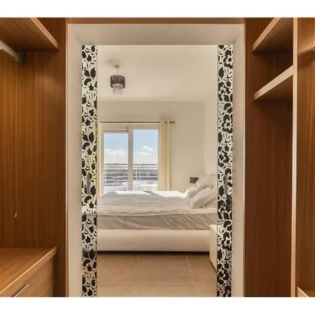 3 Mil Penthouse Malta View - Jacuzzi With Gym & Pool By 360 Estates Apartament Sliema
