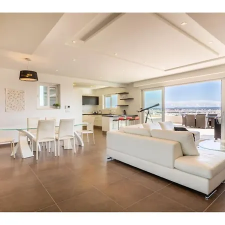 Apartament 3 Mil Penthouse Malta View - Jacuzzi With Gym & Pool By 360 Estates Sliema
