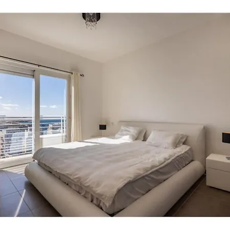 Apartament 3 Mil Penthouse Malta View - Jacuzzi With Gym & Pool By 360 Estates *