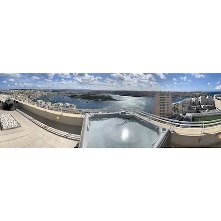 Apartment 3 Mil Penthouse Malta View - Jacuzzi With Gym & Pool By 360 Estates Sliema