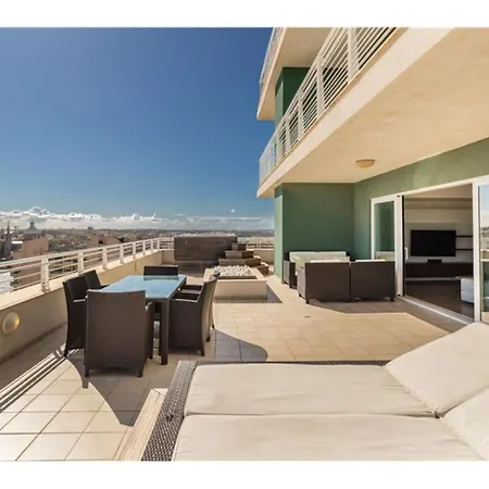 3 Mil Penthouse Malta View - Jacuzzi With Gym & Pool By 360 Estates
